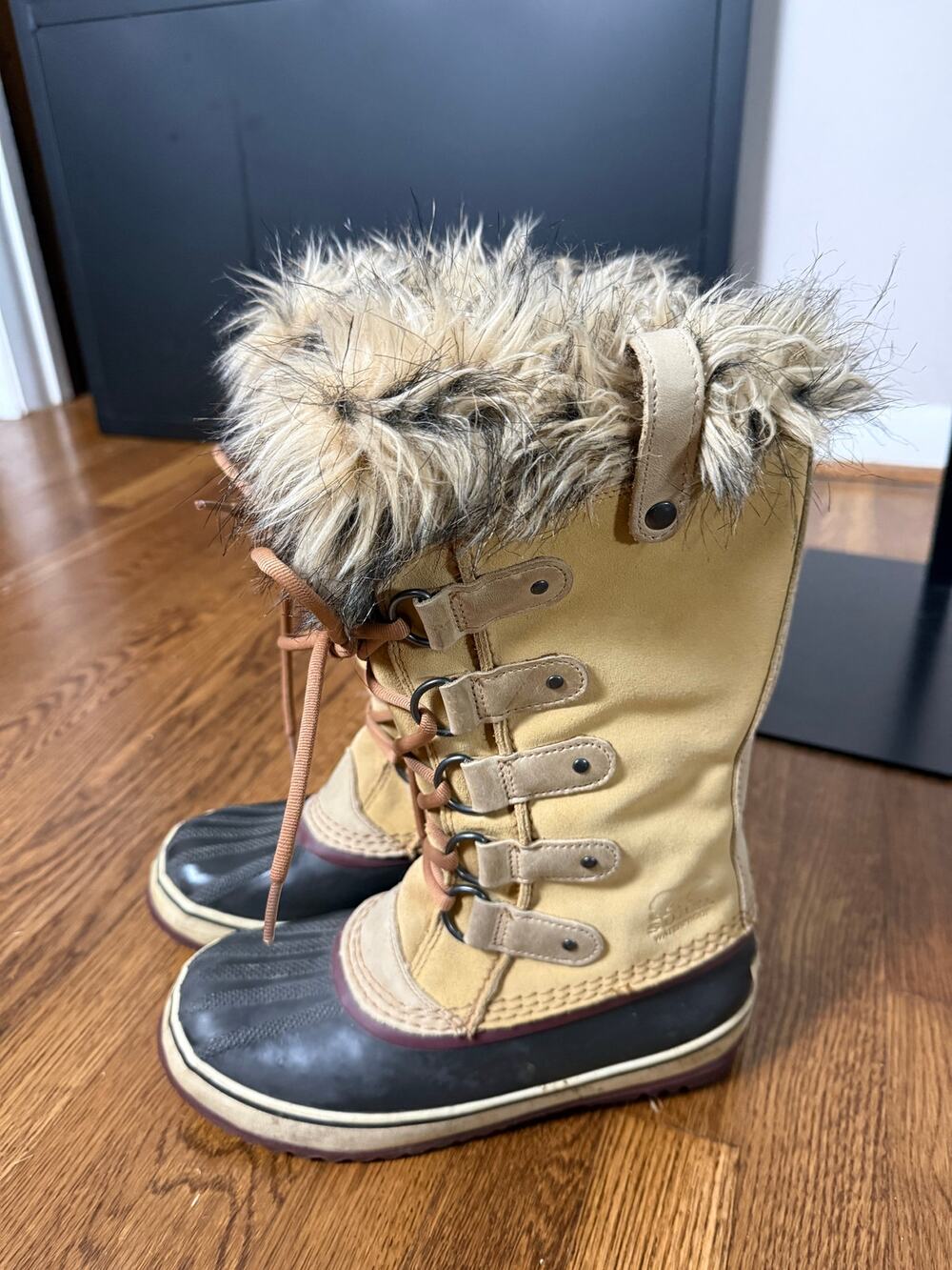 Sorel Joan of Arctic Waterproof Fur Lined Boots Size 7